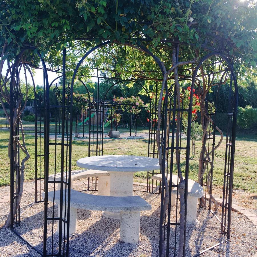 Gite En Provence Lavande Modene Exterior photo